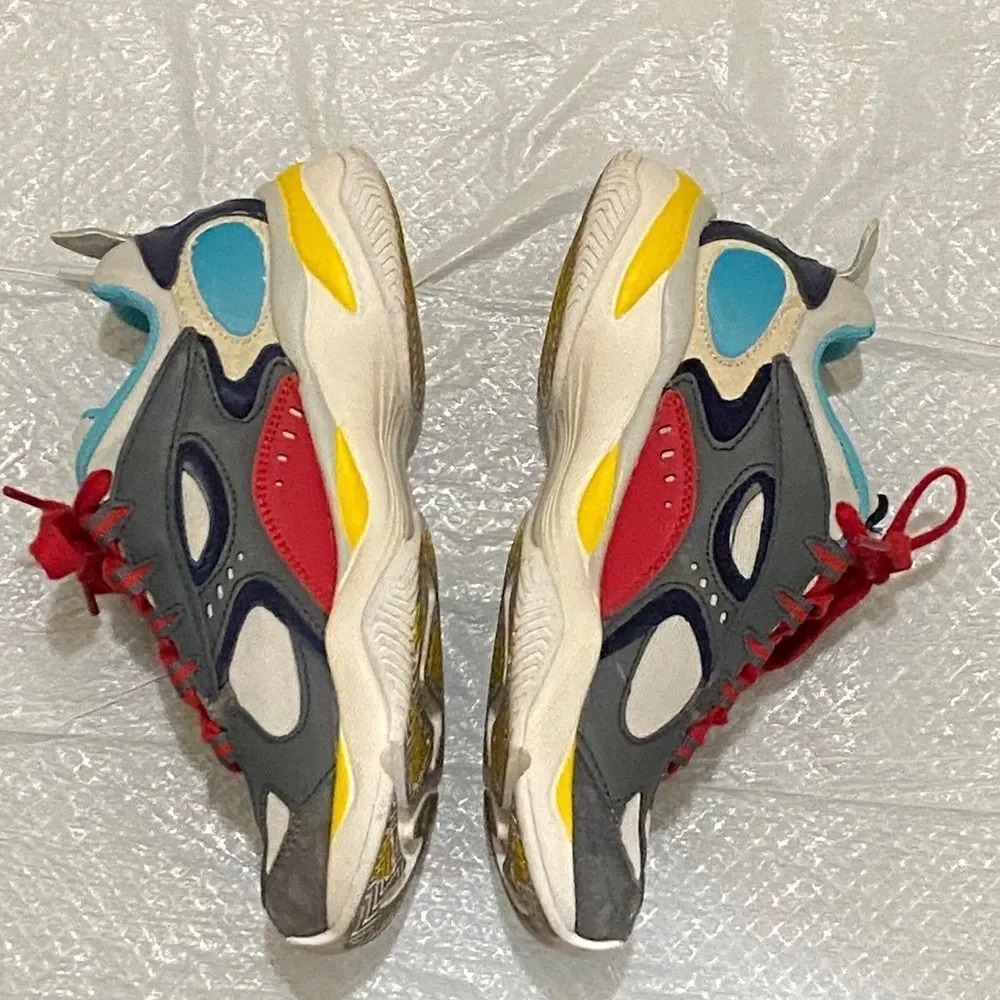 Fila Boveasorus Women’s Sneakers with Red, Blue, and Yellow Accents Size 6 US